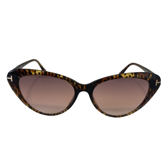 Tom Ford Women’s Sunglasses TF869 Cat Eye Yellow Havana lens Gradient - Picture 3 of 12